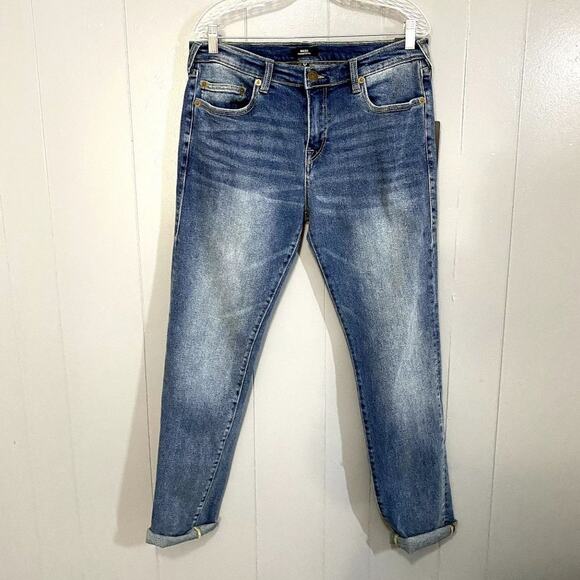 NEW True Religion Rocco No Flap Relaxed Skinny Medium Wash Denim Jeans 32 - Picture 1 of 8